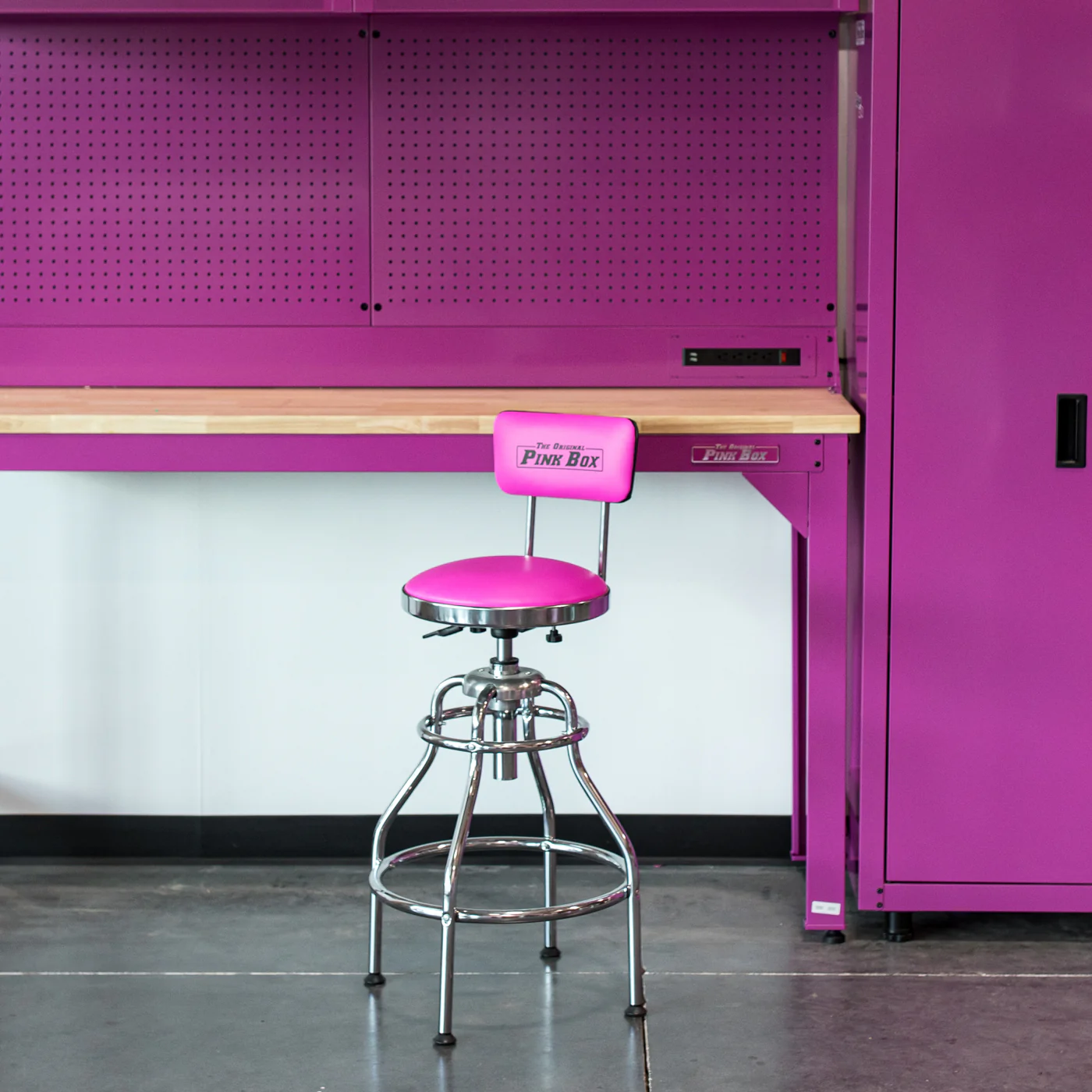 Adjustable Hydraulic Shop Stool - Image 7