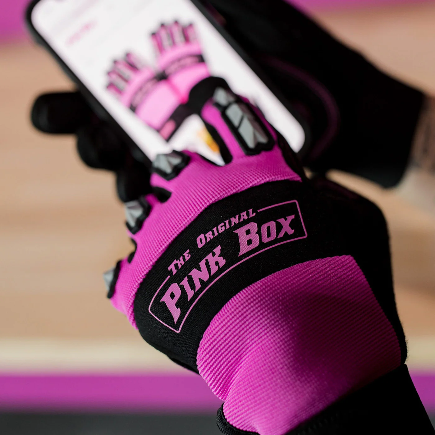 Multi-Purpose Work Gloves with Touchscreen Fingertips - Image 6